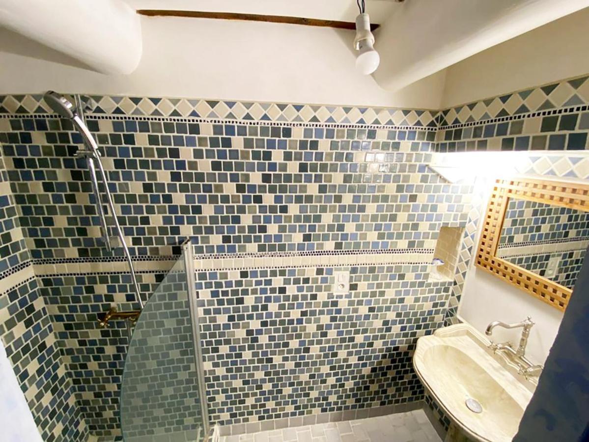 Maison D'Hotes, Superbe Et Spacieuse ,Dans Un Cadre Charmant Calme Et Verdoyant Pernes-les-Fontaines Buitenkant foto